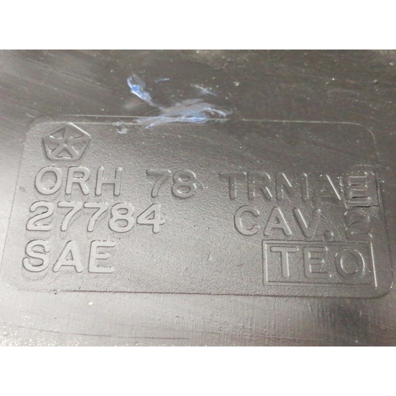 Recambio de rejilla delantera para chrysler pt cruiser (pt) 1.6 16v cat referencia OEM IAM 301090408  