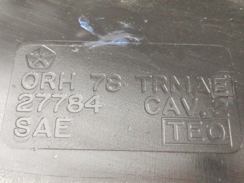 Recambio de rejilla delantera para chrysler pt cruiser (pt) 1.6 16v cat referencia OEM IAM 301090408  