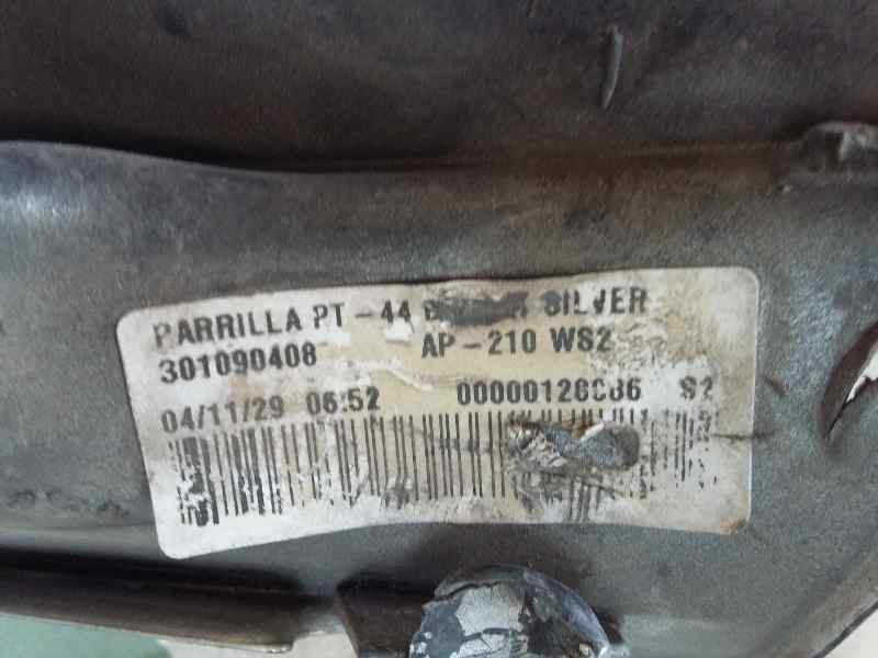 Recambio de rejilla delantera para chrysler pt cruiser (pt) 1.6 16v cat referencia OEM IAM 301090408  