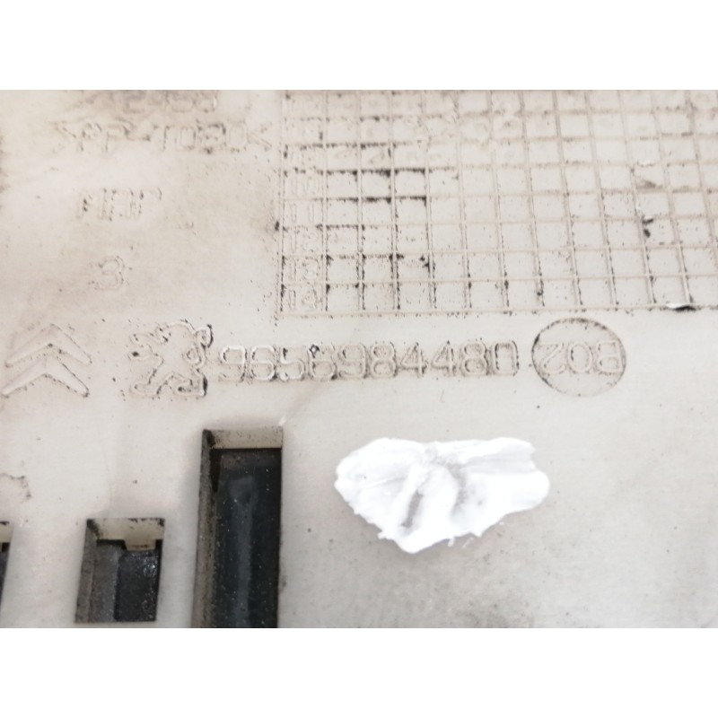 Recambio de caja reles / fusibles para citroën c3 picasso exclusive referencia OEM IAM 9656984480  