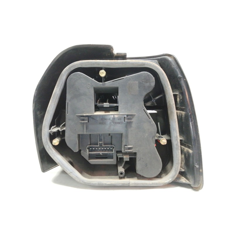 Recambio de piloto trasero izquierdo para renault 19 hatchback (b/c53) 1.4 referencia OEM IAM 7700783993AJ  