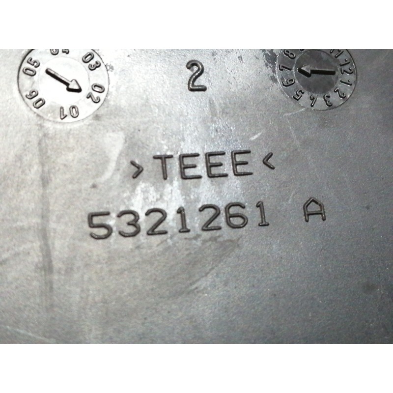 Recambio de enganche cinturon trasero central para mini mini (r50,r53) cooper referencia OEM IAM 5321261A  