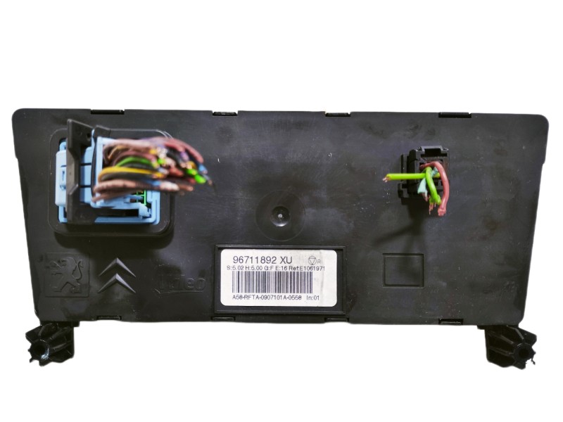 Recambio de mando calefaccion / aire acondicionado para citroën c3 picasso exclusive referencia OEM IAM 96711892XU E1061971 