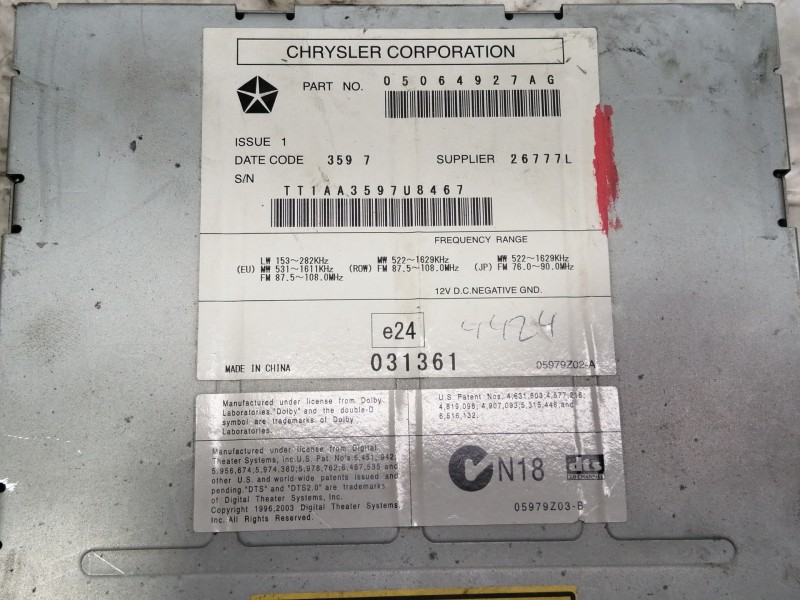 Recambio de sistema audio / radio cd para chrysler sebring berlina 2.0 crd limited referencia OEM IAM 05064927AG 26777L 05979Z02