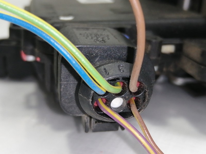 Recambio de cerradura puerta trasera izquierda para skoda fabia combi (5j5) style referencia OEM IAM 05A6Y0839015A  