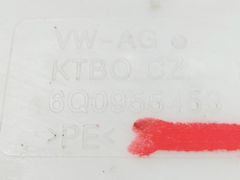 Recambio de deposito limpia para skoda fabia combi (5j5) style referencia OEM IAM 6Q0955453  