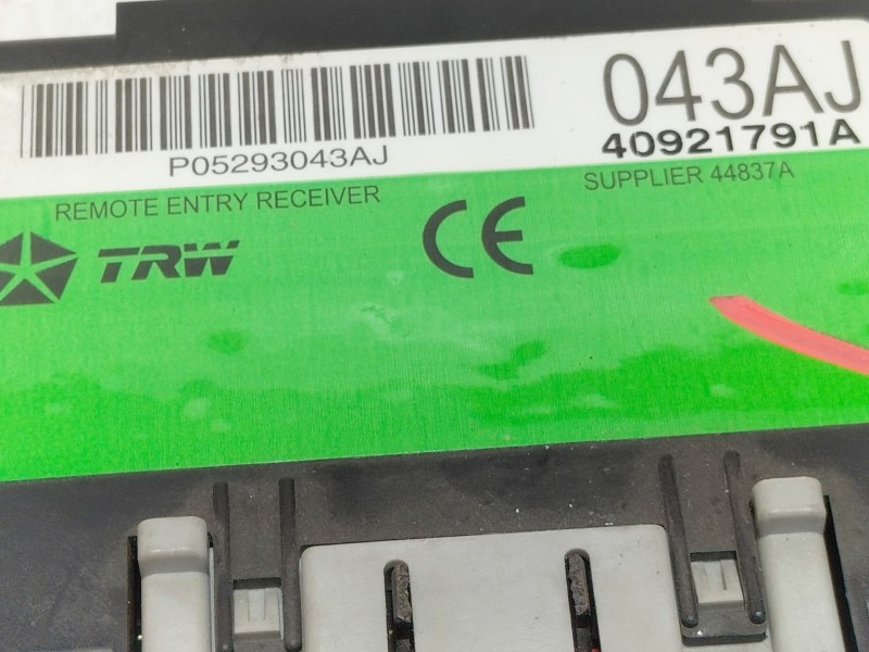 Recambio de centralita cierre para chrysler pt cruiser (pt) 2.0 classic referencia OEM IAM P05293043AJ  