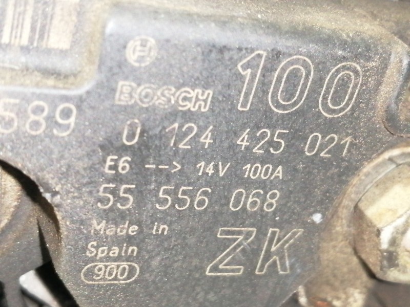 Recambio de alternador para opel corsa c silverline referencia OEM IAM 0124425021  