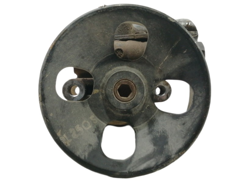 Recambio de bomba direccion para kia sorento 2.5 crdi vgt ex1 referencia OEM IAM 76024  