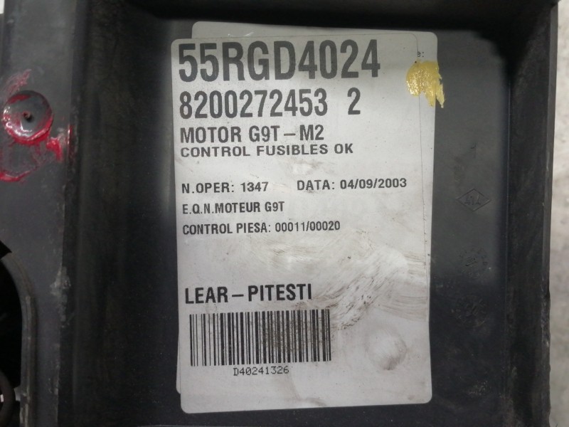 Recambio de caja reles / fusibles para renault espace iv (jk0) grand espace expression referencia OEM IAM 8200272453 82002724532
