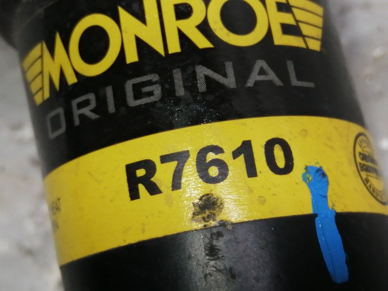 Recambio de amortiguador delantero izquierdo para renault twingo authentique referencia OEM IAM 20V006605022 20V00660 R7610