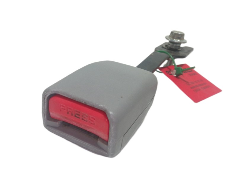 Recambio de enganche cinturon delantero derecho para kia sorento 2.5 crdi vgt ex1 referencia OEM IAM   