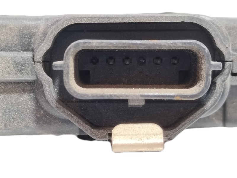 Recambio de cerradura puerta trasera derecha para renault clio iv business referencia OEM IAM 825002104R  