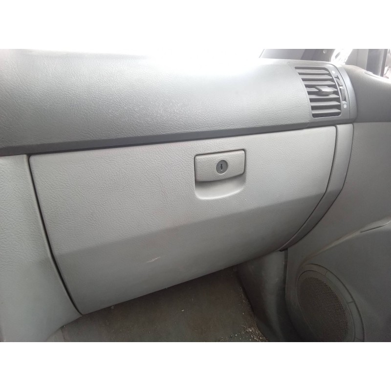 Recambio de guantera para kia sorento 2.5 crdi vgt ex1 referencia OEM IAM 845113E500  