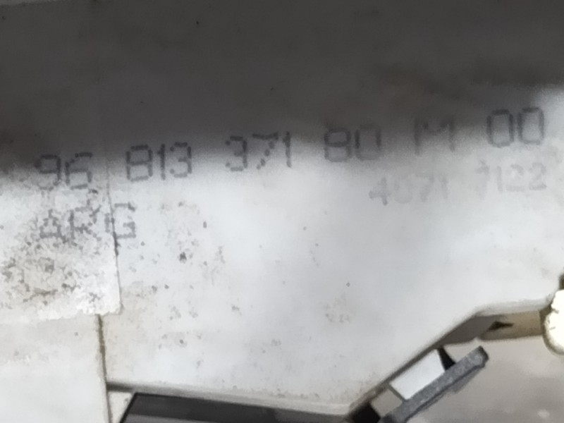 Recambio de cerradura puerta trasera izquierda para opel vectra a cd referencia OEM IAM 9681337180M 9681337180M 