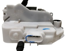 Recambio de cerradura puerta delantera derecha para renault twingo authentique referencia OEM IAM    2