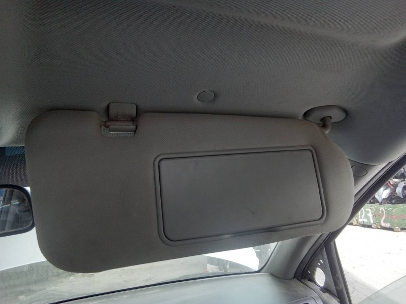 Recambio de parasol derecho para kia sorento 2.5 crdi vgt ex1 referencia OEM IAM   