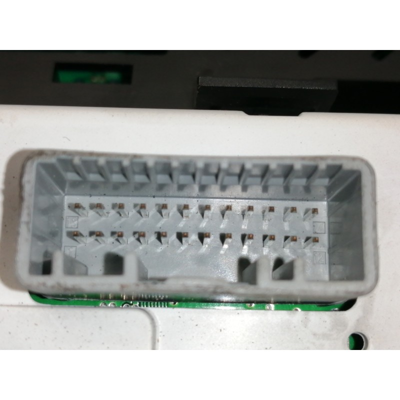 Recambio de cuadro instrumentos para renault twingo authentique referencia OEM IAM 280345731R 8200833496M / 2811994952 A2C533089