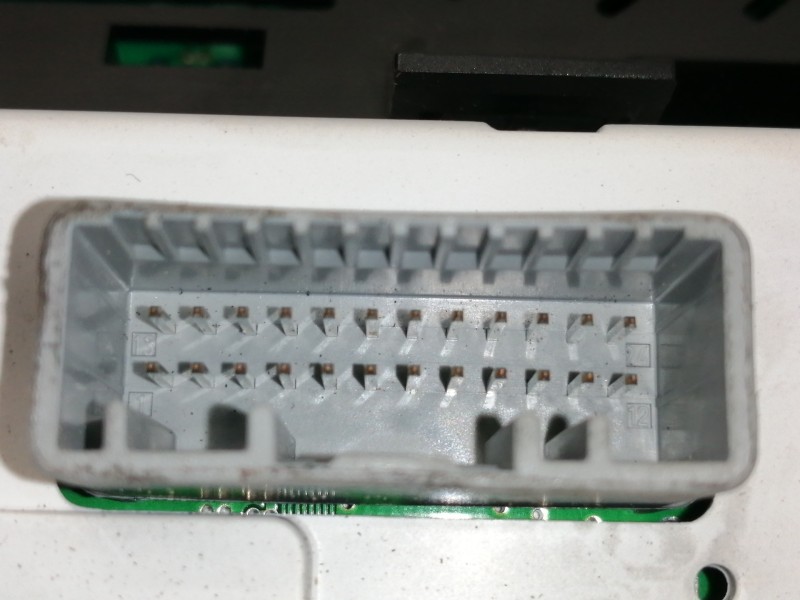 Recambio de cuadro instrumentos para renault twingo authentique referencia OEM IAM 280345731R 8200833496M / 2811994952 A2C533089