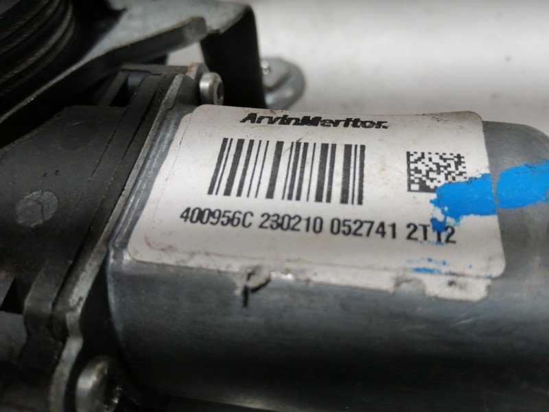 Recambio de elevalunas delantero derecho para renault twingo authentique referencia OEM IAM 400956C  