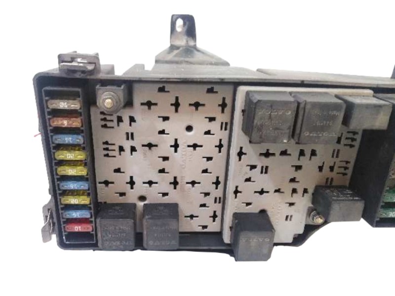 Recambio de caja reles / fusibles para volvo s80 berlina 2.9 referencia OEM IAM   