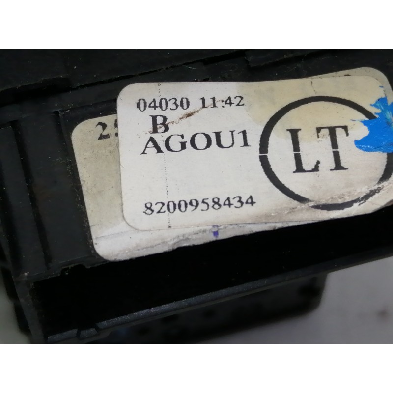 Recambio de mando limpia para renault twingo authentique referencia OEM IAM 8200958434  