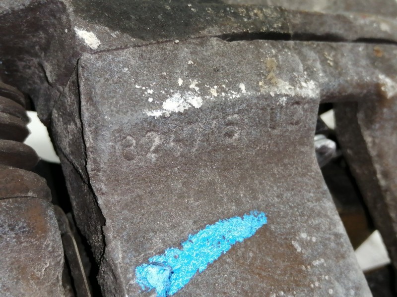 Recambio de pinza freno delantera derecha para renault twingo authentique referencia OEM IAM 82475  