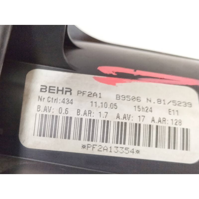 Recambio de motor calefaccion para peugeot 307 berlina (s2) xs referencia OEM IAM 815239  