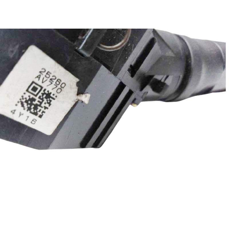 Recambio de mando limpia para nissan almera (n16/e) visia referencia OEM IAM 25260AV770  