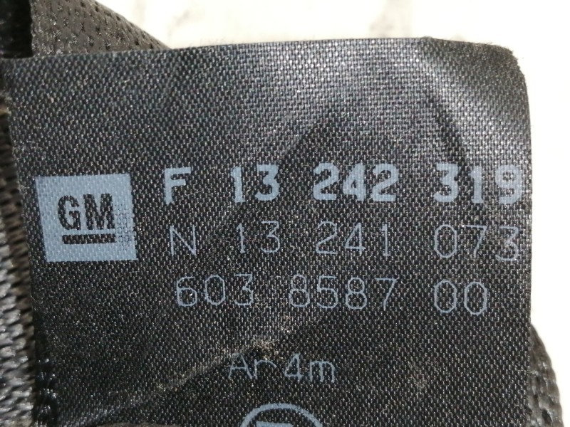 Recambio de cinturon seguridad trasero izquierdo para opel zafira b cosmo referencia OEM IAM 602592500B  