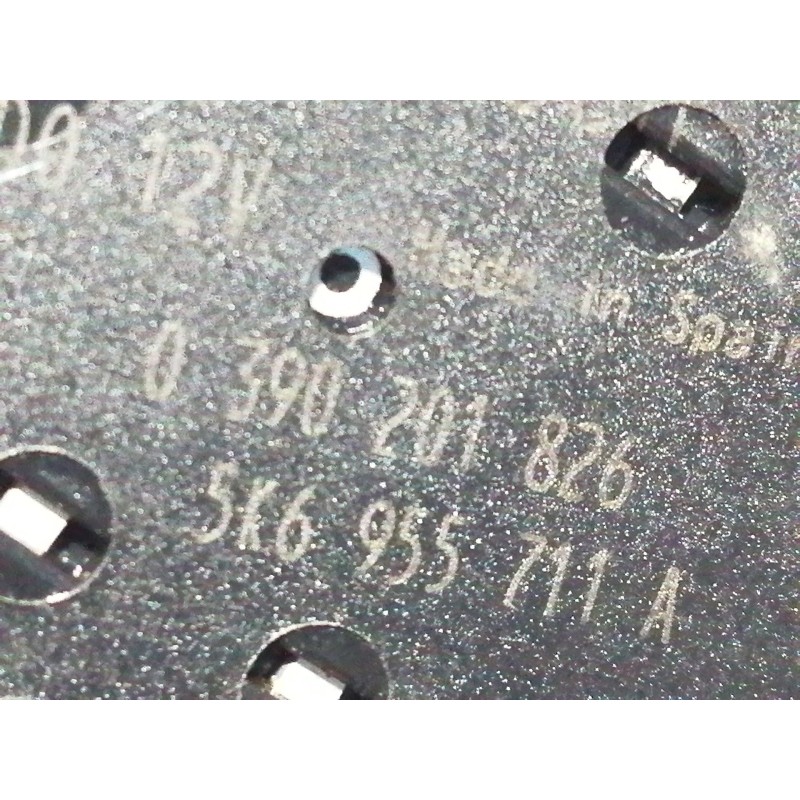 Recambio de motor limpia trasero para volkswagen golf vi (5k1) advance referencia OEM IAM 0390201826  