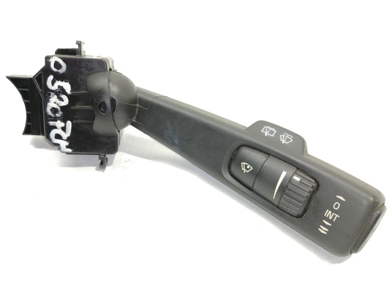 Recambio de mando limpia para volvo v50 familiar 2.0 d kinetic referencia OEM IAM 17D770  