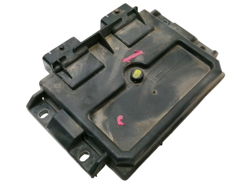 Recambio de centralita motor uce para peugeot 206 berlina xr referencia OEM IAM 9639587680  