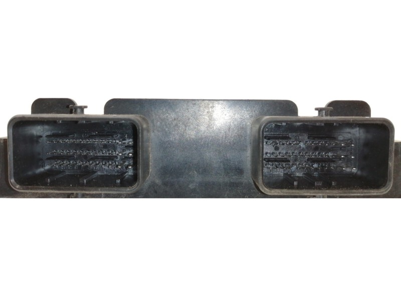 Recambio de centralita motor uce para peugeot 206 berlina xr referencia OEM IAM 9639587680  