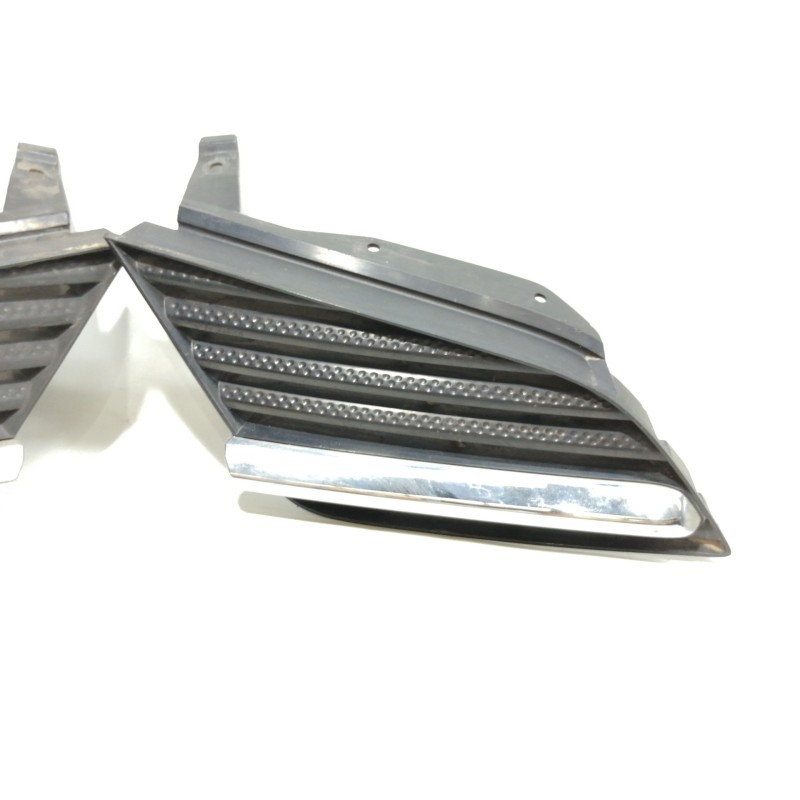 Recambio de rejilla delantera para nissan primera berlina (p12) acenta referencia OEM IAM 60008280  