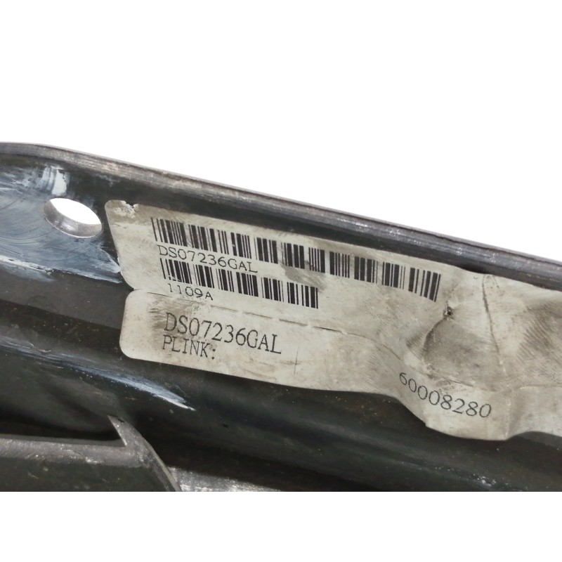 Recambio de rejilla delantera para nissan primera berlina (p12) acenta referencia OEM IAM 60008280  