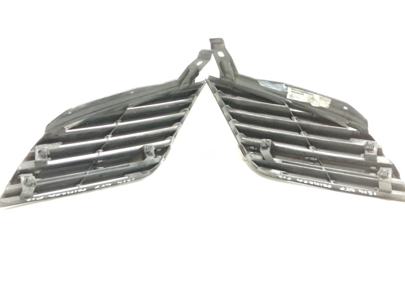 Recambio de rejilla delantera para nissan primera berlina (p12) acenta referencia OEM IAM 60008280  