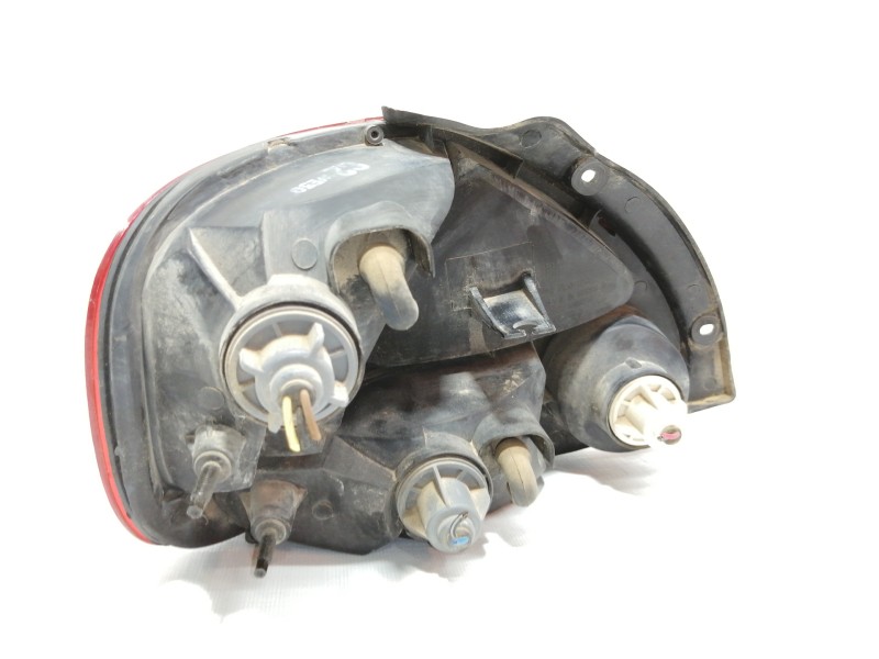 Recambio de piloto trasero derecho para daewoo matiz s referencia OEM IAM 0320504240  