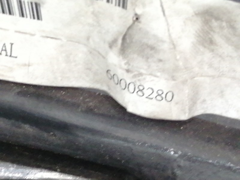 Recambio de rejilla delantera para nissan primera berlina (p12) acenta referencia OEM IAM 60008280  