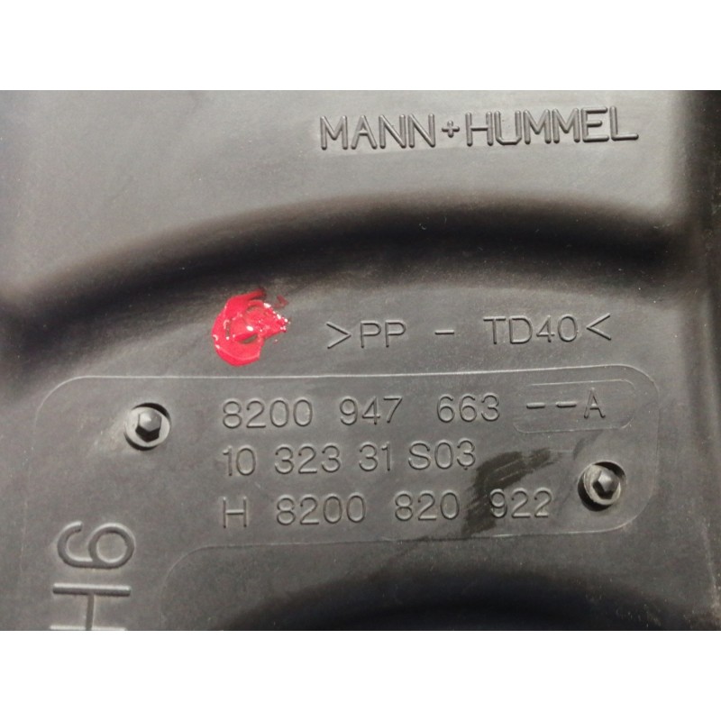 Recambio de filtro aire para renault megane iii coupe dynamique referencia OEM IAM 8200947663A 8200947663A H8200820922