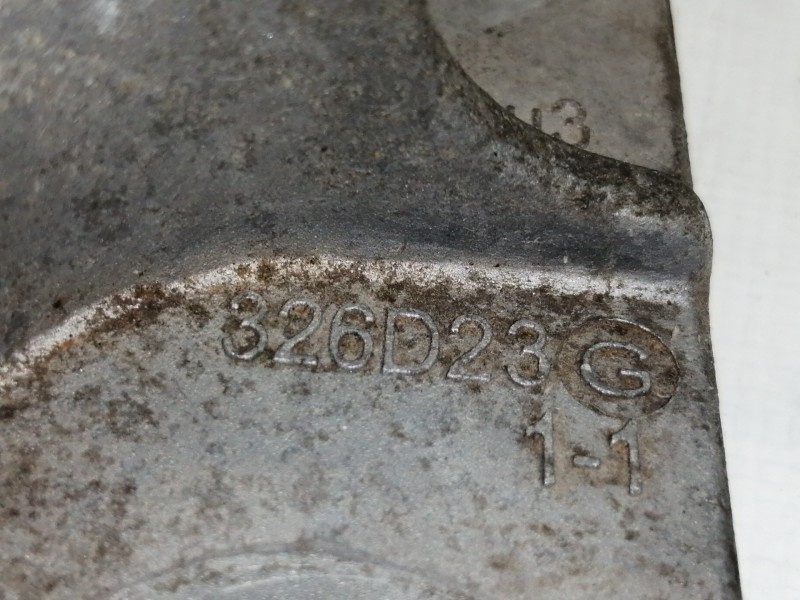 Recambio de soporte motor derecho para renault megane iii coupe dynamique referencia OEM IAM 326D23  