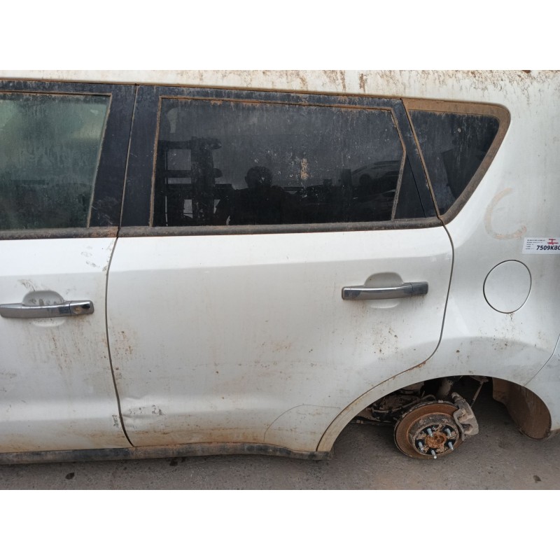 Recambio de puerta trasera izquierda para kia soul ii (ps) 1.6 crdi 136 referencia OEM IAM   