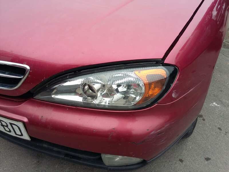 Recambio de faro izquierdo para nissan primera berlina (p11) comfort referencia OEM IAM 89003044  