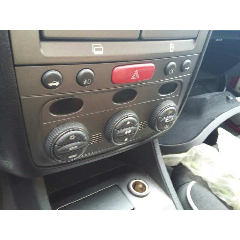 Recambio de mando calefaccion / aire acondicionado para alfa romeo 147 (190) 1.6 16v cat referencia OEM IAM 01560513720 01560513