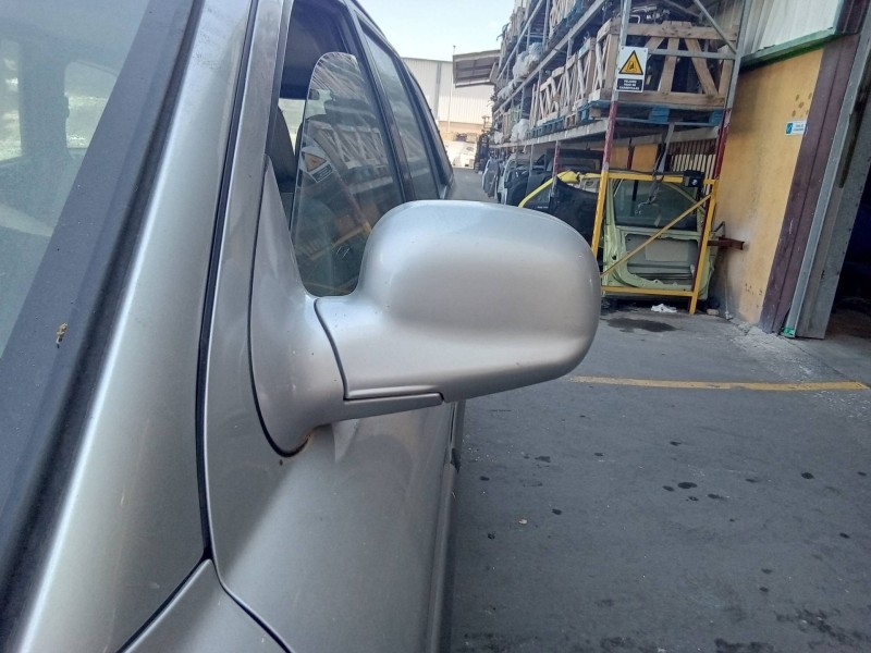 Recambio de retrovisor izquierdo para hyundai santa fe (sm) 2.0 crdi vgt comfort referencia OEM IAM 8761026601 012148 