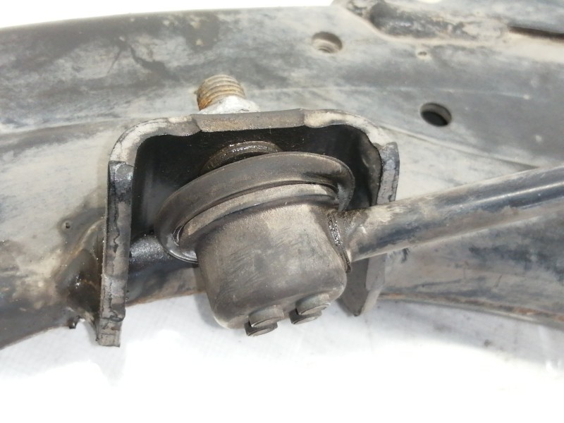 Recambio de brazo suspension inferior delantero izquierdo para mazda cx-7 (er) active referencia OEM IAM   