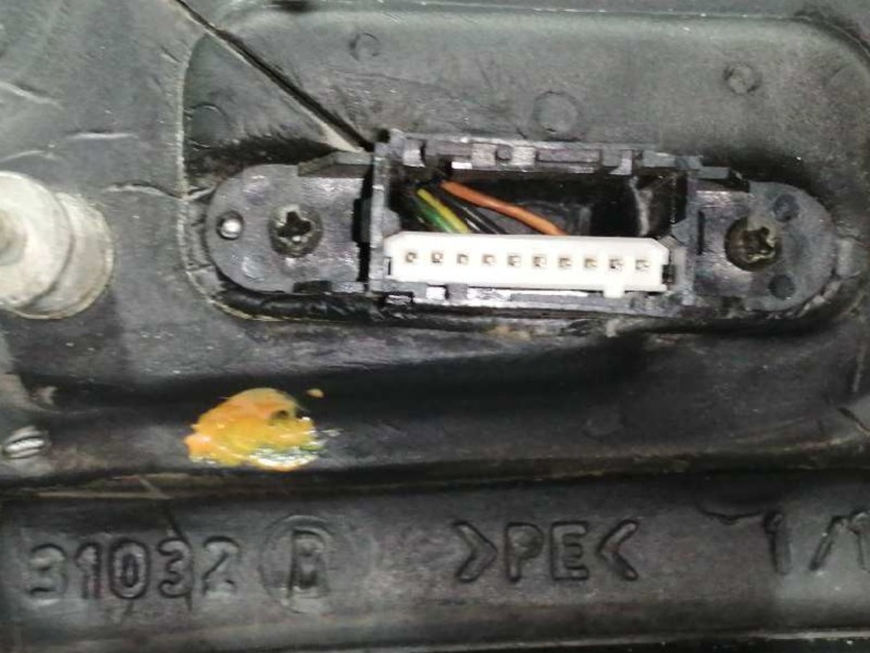 Recambio de retrovisor derecho para renault megane i scenic (ja0) 1.6e rn referencia OEM IAM 7700841656 31032 