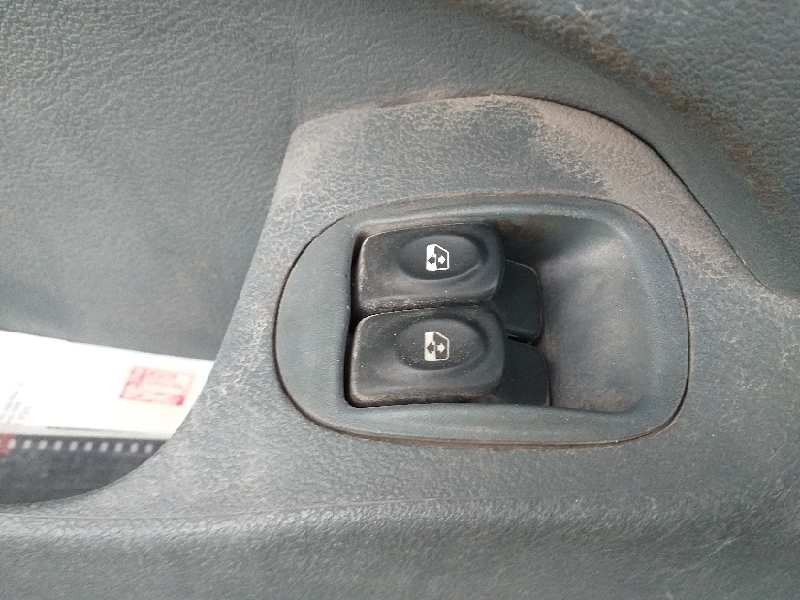 Recambio de mando elevalunas delantero izquierdo para renault megane i scenic (ja0) 1.6e rn referencia OEM IAM 7700836269  