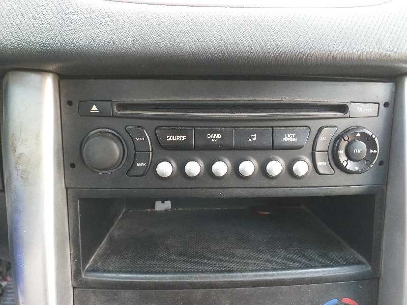 Recambio de sistema audio / radio cd para peugeot 207 sw confort referencia OEM IAM 96750215XT00  