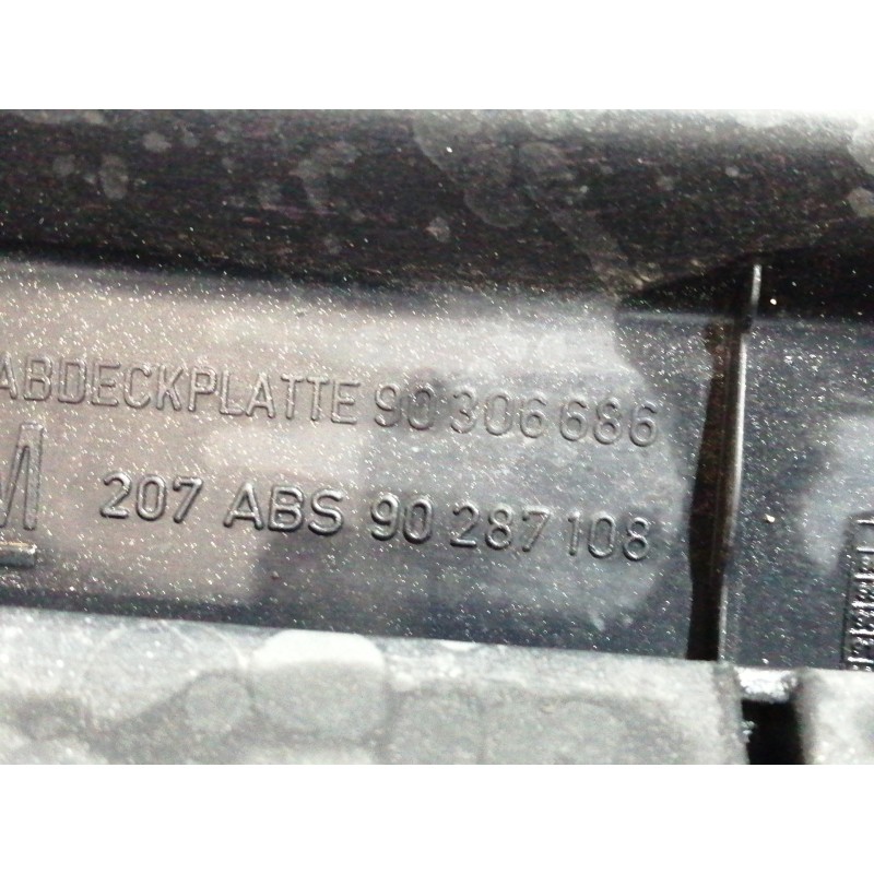 Recambio de rejilla delantera para opel vectra a 2.0 referencia OEM IAM 90287108 90306686 